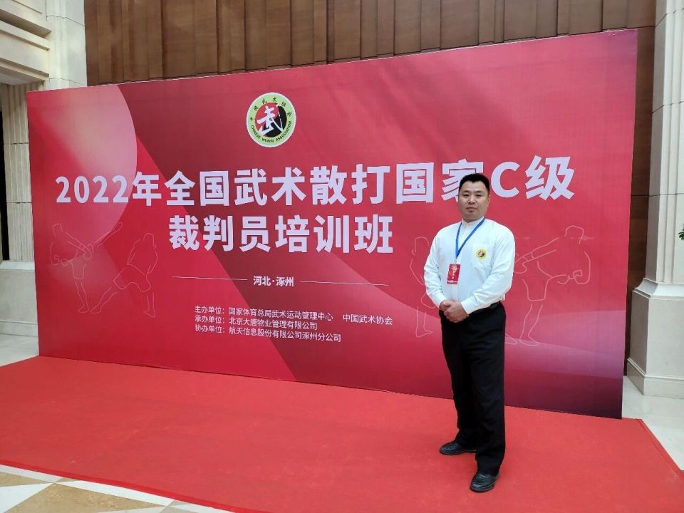 获胜, 公斤级第二 获胜, 公斤级第二