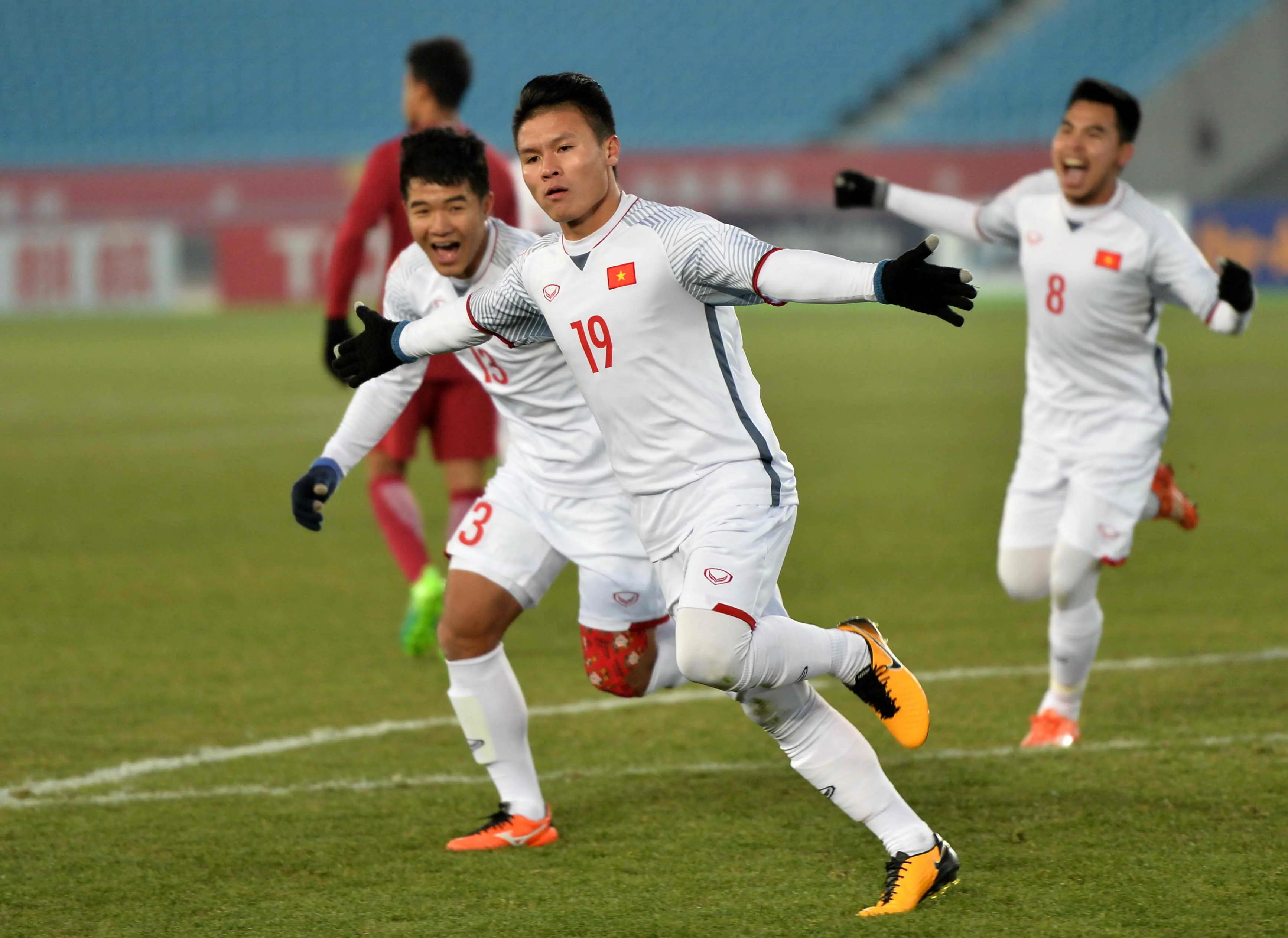 对于中国队, amp, div 对于中国队, amp, div