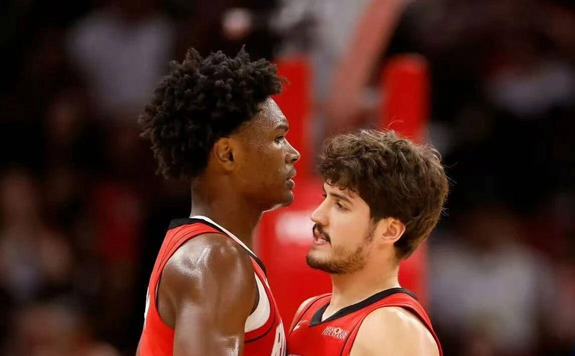 looka, 甚至连, 达成了一份 looka, 甚至连, 达成了一份